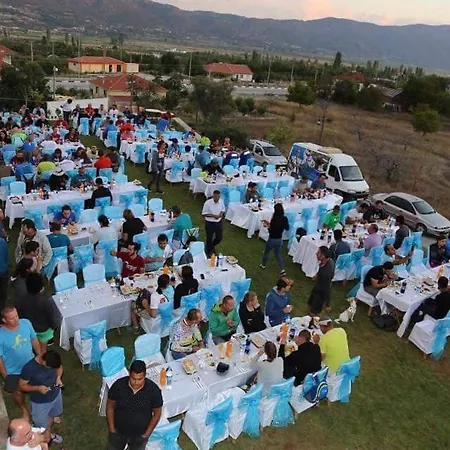 Cameli Tas Konaklar *